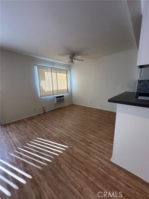 Photo - 4533 Colbath Ave Unidad 2