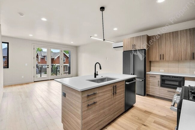 Photo - Luxury Townhome with River Access Near Dow...