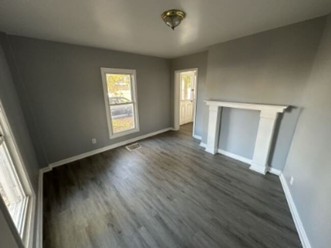 Photo - 79 Parker St