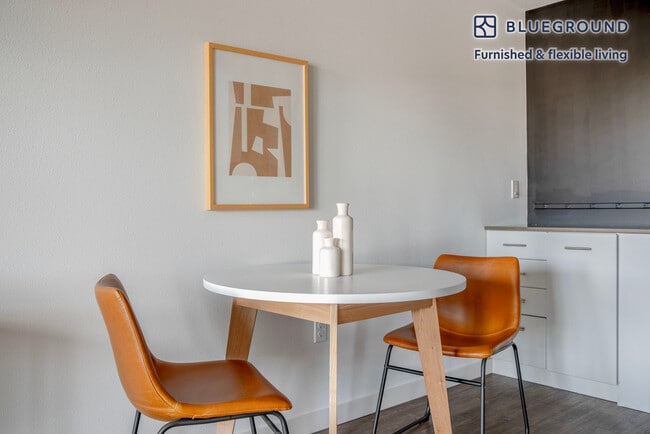 Photo - 5555 14th Ave NW Unidad SI FL5-ID646