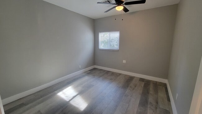 Photo - 2325 W Sequoia Ave Unit #B