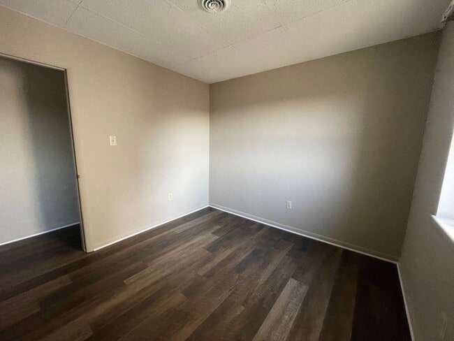 613 W Broadway Unit 3
