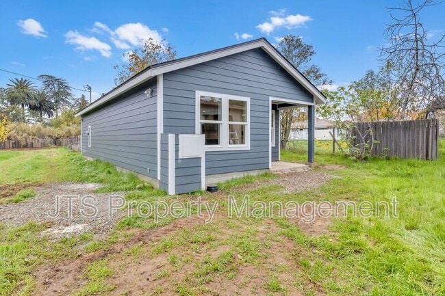 Photo - 4712 65th St