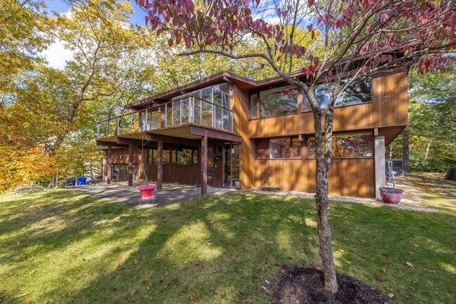 Photo - 134 Rangeley Rd