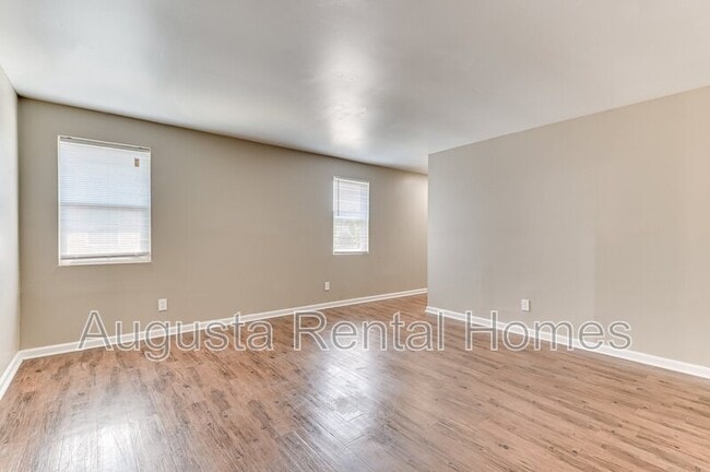 Photo - 3043 Old Powderhouse Rd