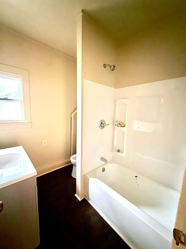 Photo - 1221 Butternut St Unit 4