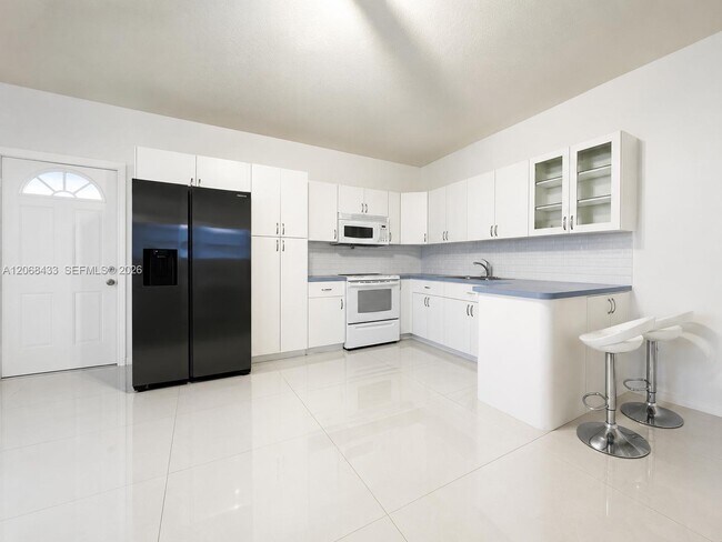 Photo - 14180 SW 8th Terrace Unidad 1