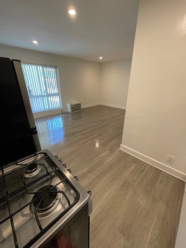 Photo - 5307 Sepulveda Blvd Unidad 111