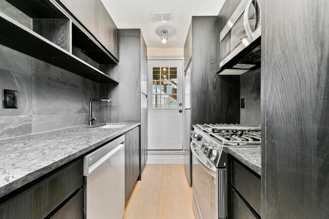 Photo - 6 Brooks St Unit 1