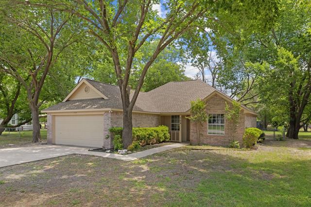 Photo - 704 Peterson St