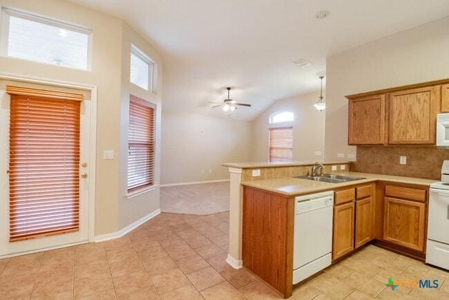 Photo - 304 Yosemite Dr