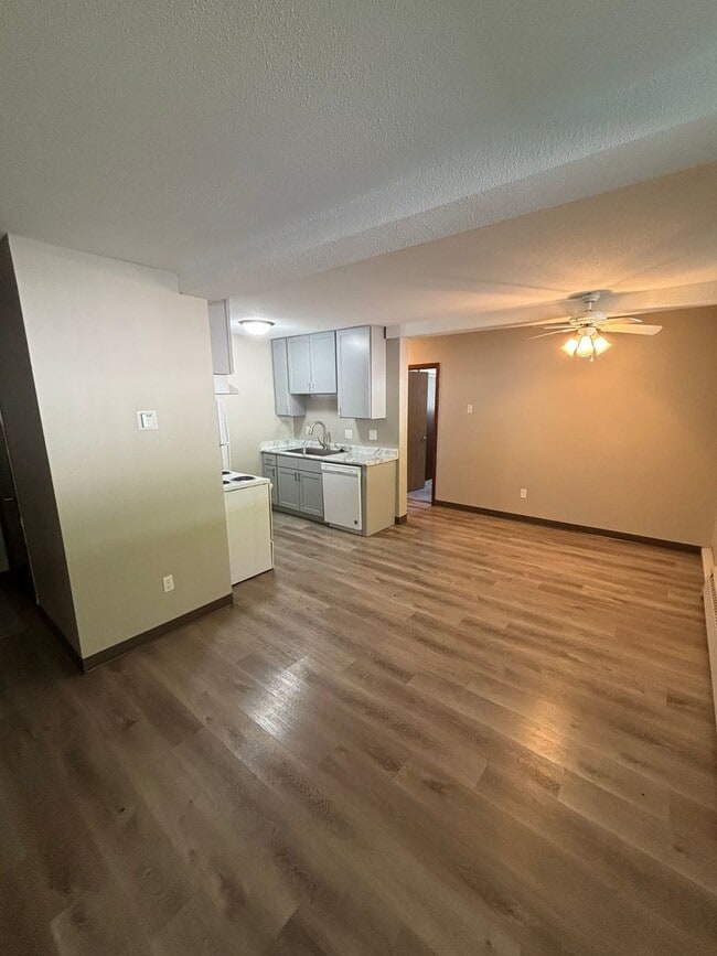 Photo - Live at The Oaks of West Saint Paul | Spacious & Comfortable Living