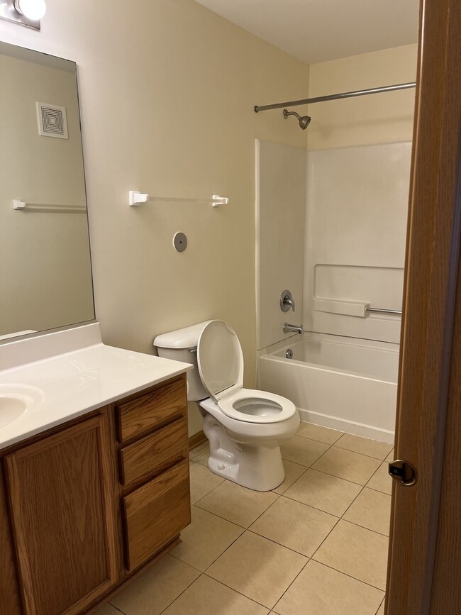 Photo - 903 Silverstone Dr Unit 903