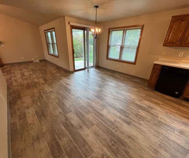 Photo - 1126 Nier Ct