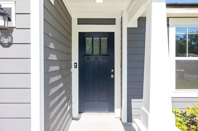 Photo - Close to River City Marketplace