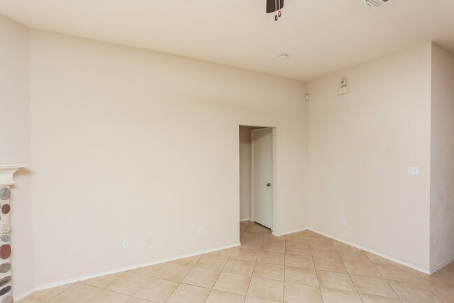 Photo - 10849 Braemoor Dr
