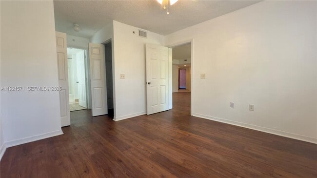 Photo - 4177 N Haverhill Rd Unidad 814