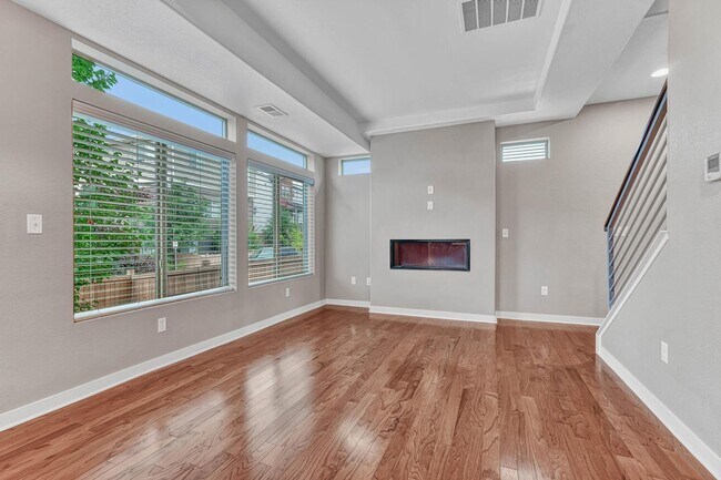 Photo - 5 Bed 3.5 Bath Meadows Home