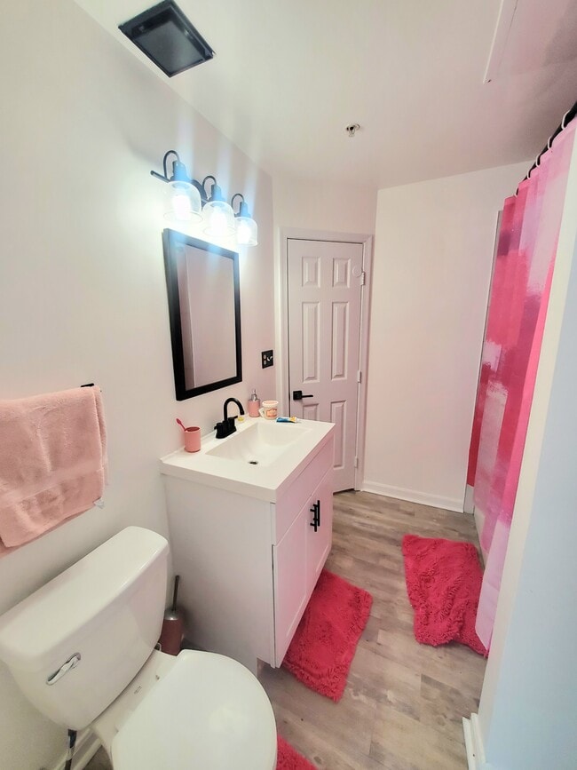 Photo - 9720 Lake Point Ct