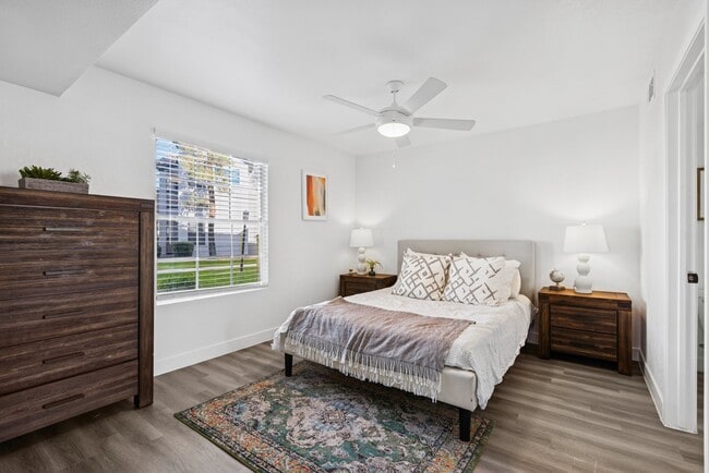 Building Photo - Arcadia Cove Apartment Homes