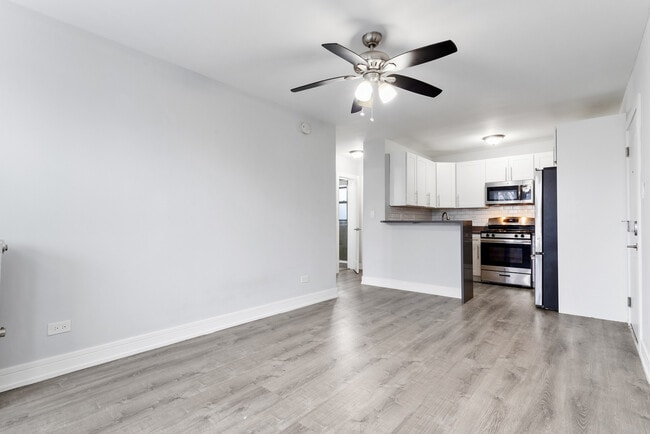 Photo - 1521 W Sherwin Ave Unit 507