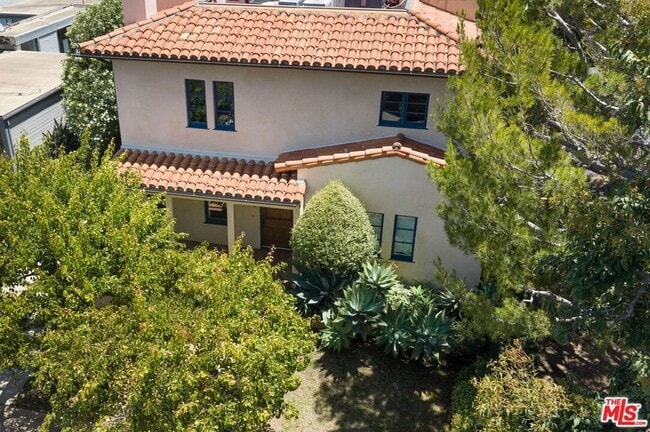 Photo - 758 N Almar Ave