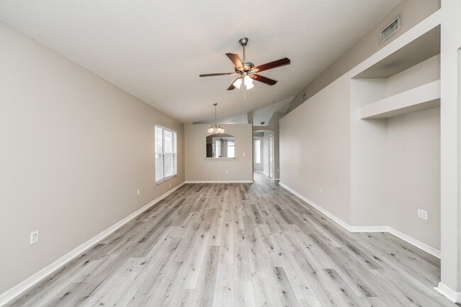 Photo - 1533 Marsh Wood Dr