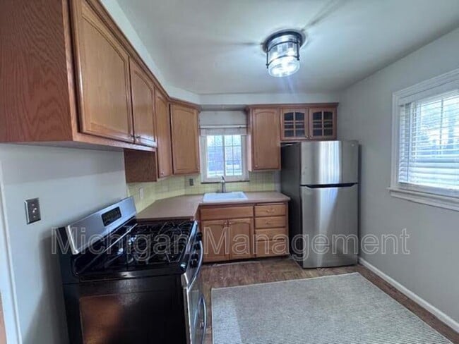 Photo - 2714 Glenview Ave