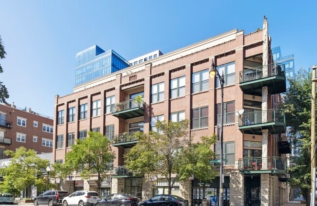 Photo - 936 W Madison St