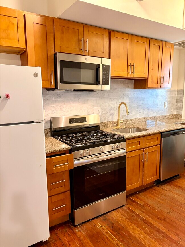 Photo - 3511 Baring St