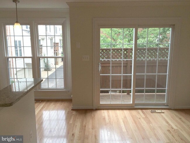 Photo - 4653 Lambert Dr