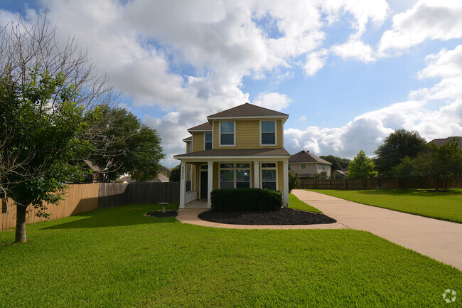 Building Photo - 2803 Weeping Willow Cir Rental