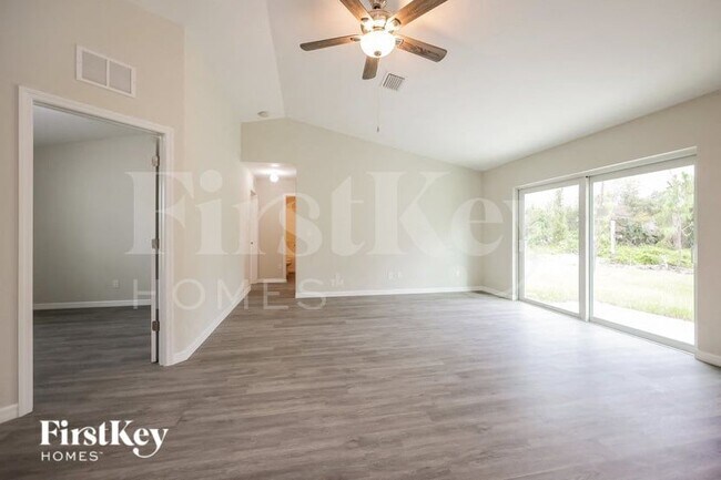 Photo - 840 Puccini Ave S