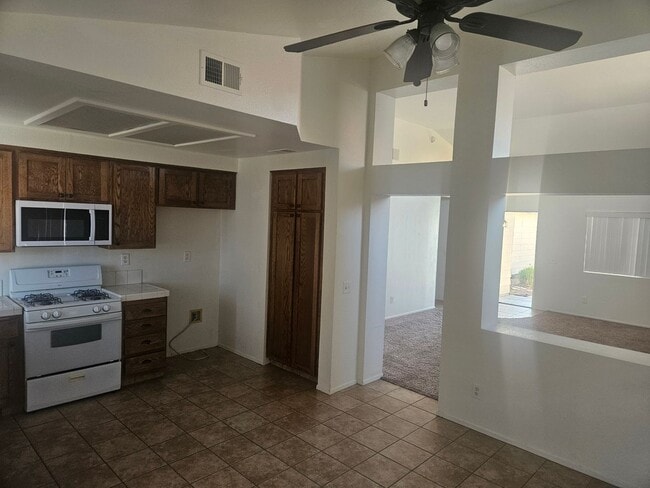 Photo - 3 bedroom home on cul-de-sac!