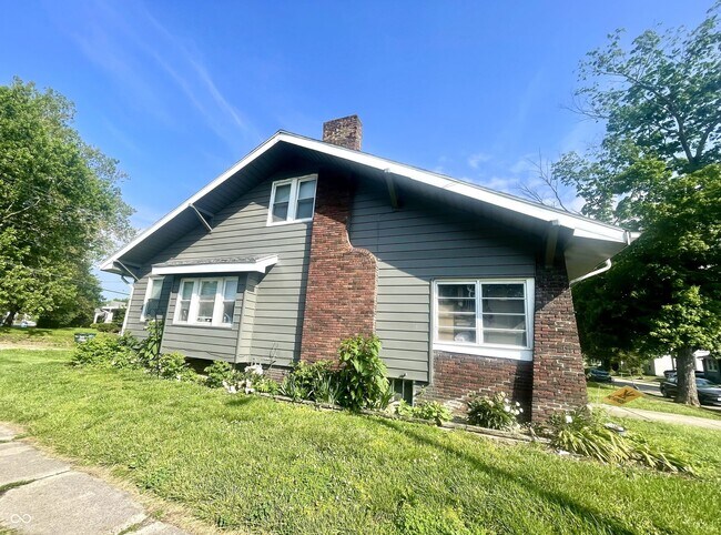 Photo - 501 N Alameda Ave
