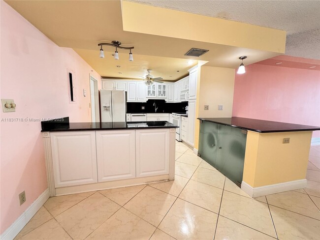 Photo - 1370 S Ocean Blvd Unidad 2807 Rental