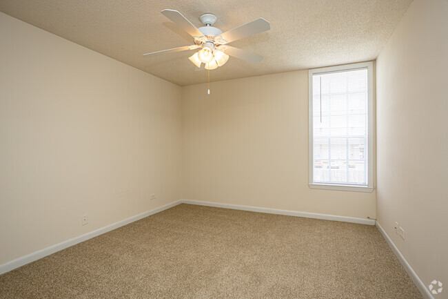 Crossings at Pinebrook Apartments - Mobile, AL | ForRent.com