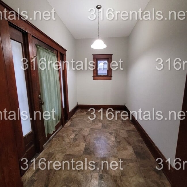 Photo - $850 - 2 bed 1 bath - Single Family Home