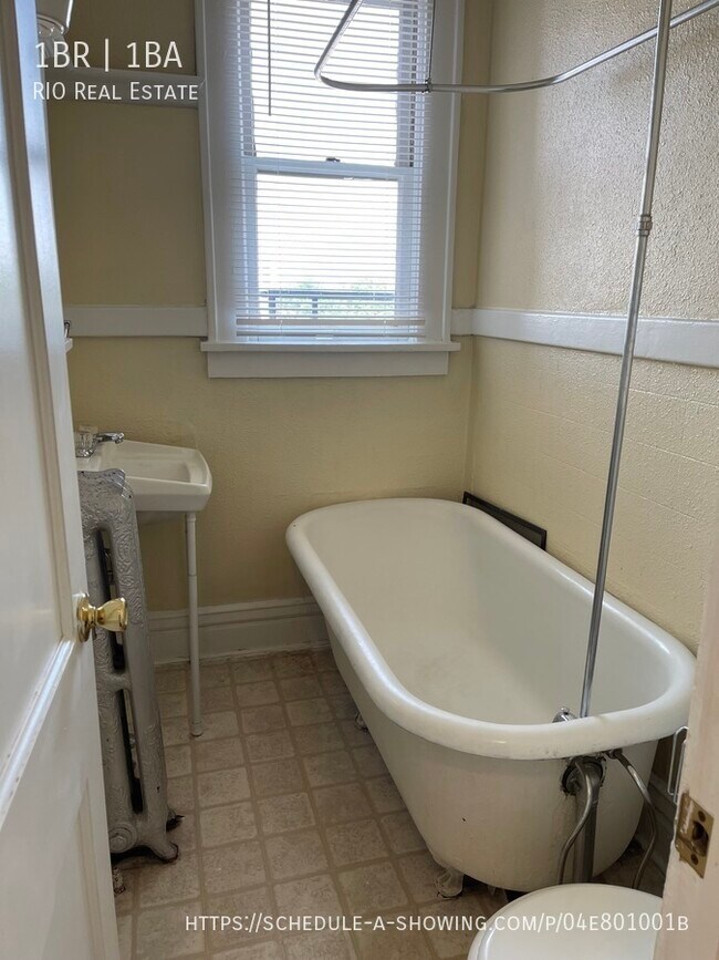 Photo - 1469 N Williams St Unidad 17