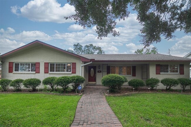 Building Photo - 5215 Cheena Dr Rental