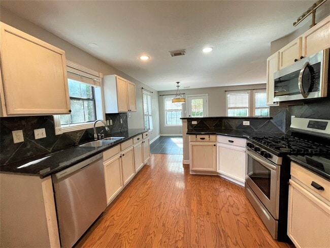 Building Photo - 16002 Speyburn Ct Rental