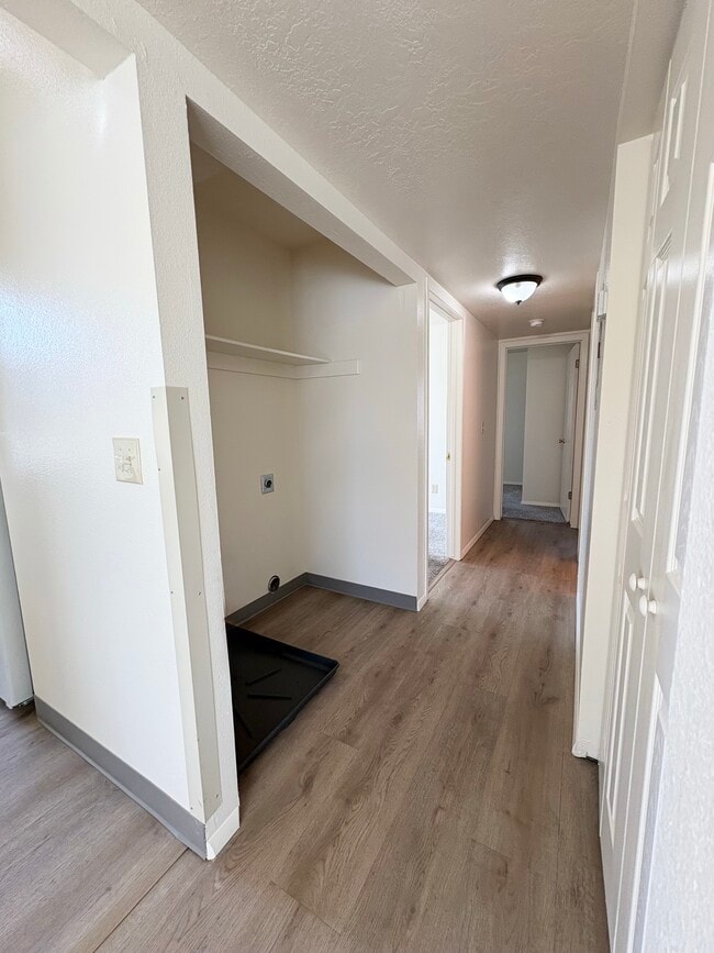 Country Crossing Apartments