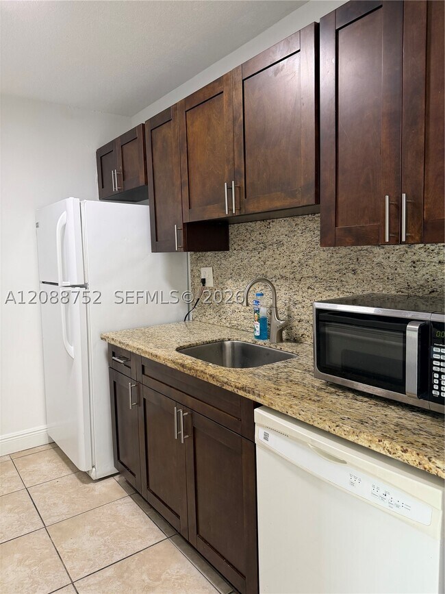 Photo - 7425 SW 152nd Ave Unit 11-106
