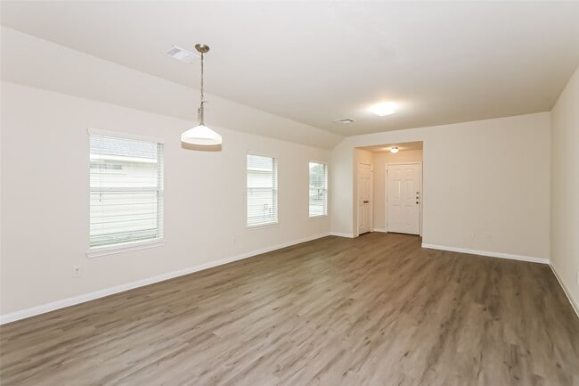 5614 Amelia Plantation Dr