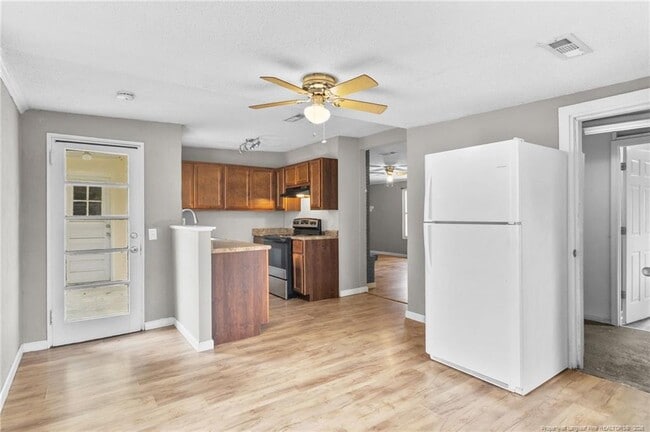 Photo - 1061 Bernadine St