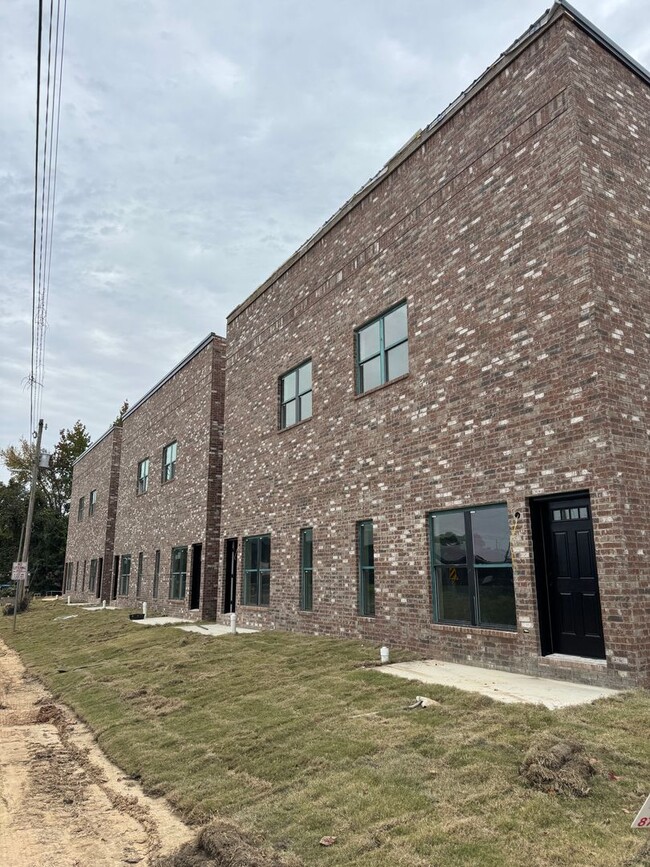 Photo - 321 Houghton St Unidad A