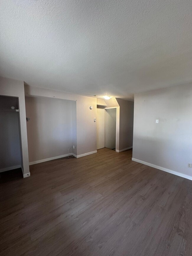 Photo - 259 Cassino St S