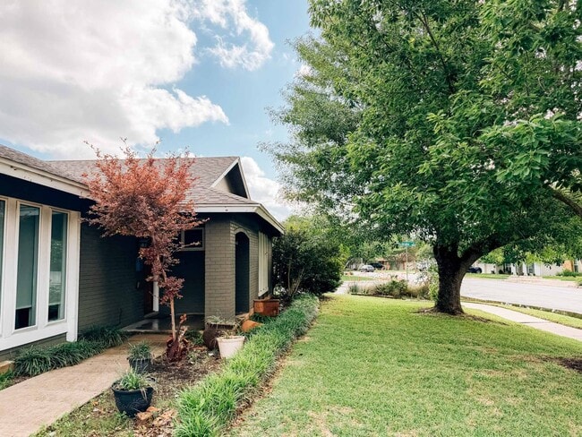 Photo - 5807 Burnhill Dr