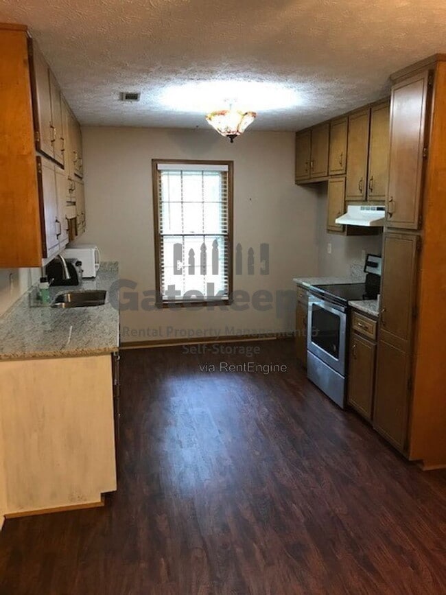 Photo - 207 Meadow Run