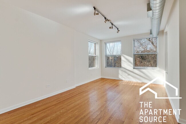 Photo - 2519 W Leland Ave Unit C1